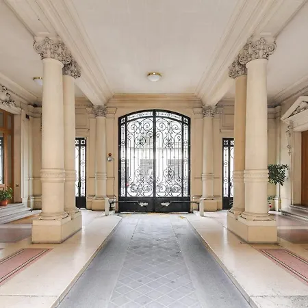 Apartment Appartement Courcelles *