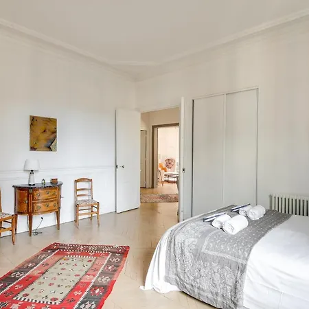 Appartement Courcelles Apartment Paris